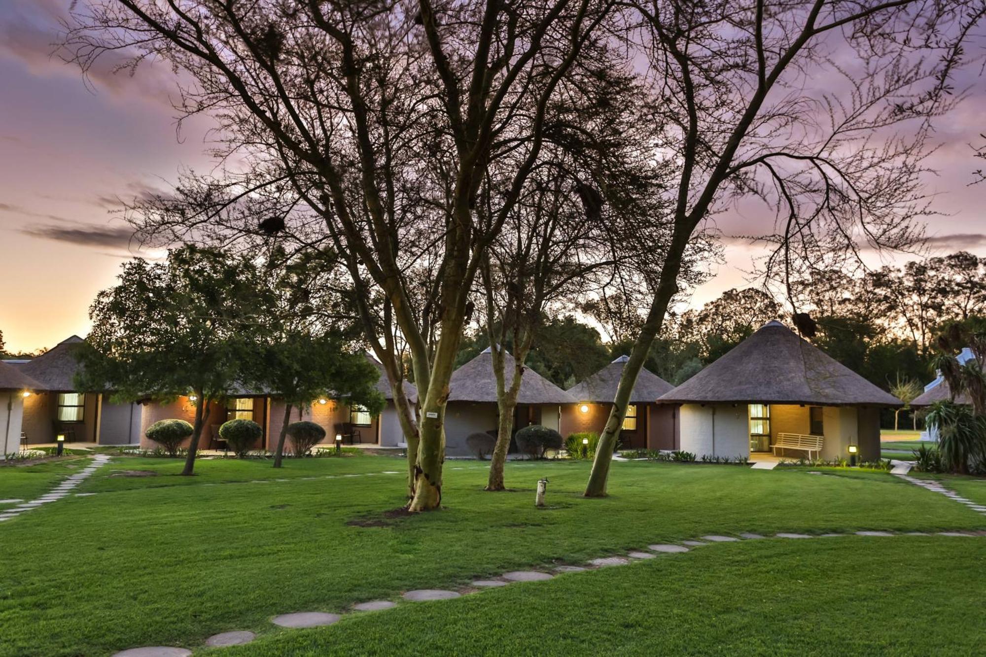 Protea Hotel By Marriott Oudtshoorn Riempie Estate Zewnętrze zdjęcie