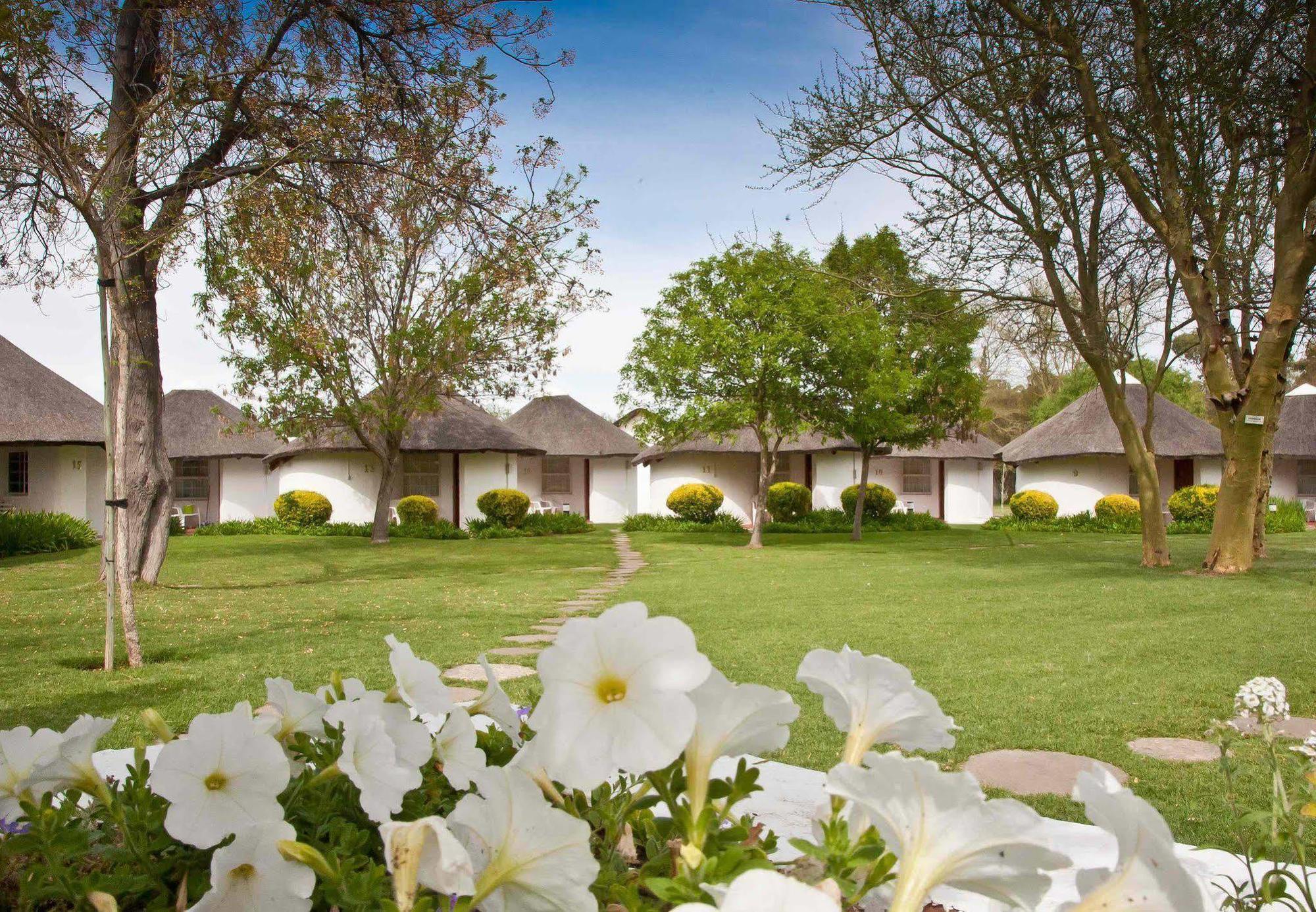 Protea Hotel By Marriott Oudtshoorn Riempie Estate Zewnętrze zdjęcie
